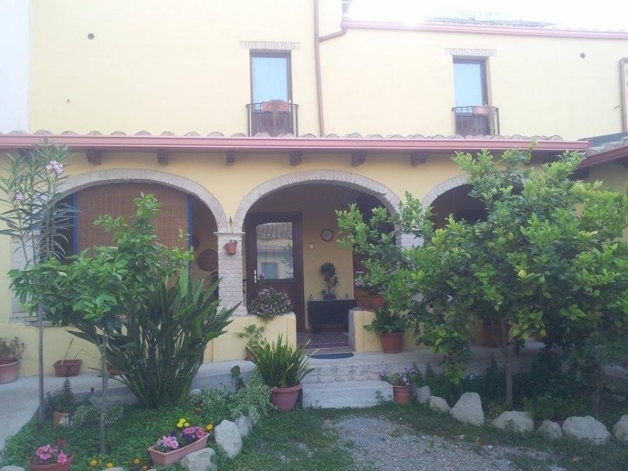 B&B Gli Archi Sìnnai Kültér fotó